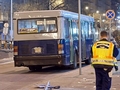 Elütötte sofőrjét egy busz Budapesten
