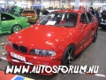 Piros BMW