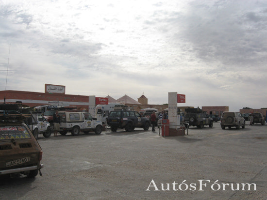 Kulturált benzinkút Mauritániában