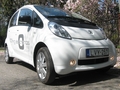 Peugeot iOn villanyautó teszt - Zöldségeskert a belvárosban