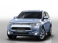 A Mitsubishi Outlander PHEV világpremiere a Párizsi Autószalonon