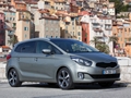 Kia Carens kompakt egyterű