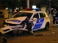 Rendőrautó és autóbusz ütközött Szolnokon