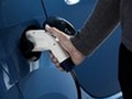 Új elektromos töltőoszlopot adtak át Budapesten