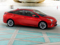 A Toyota fejlett technológiákat mutat be a negyedik generációs Prius modellben
