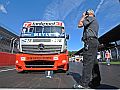 Kiss Norbi először teszteli az új Mercedes versenykamiont versenykörülmények között