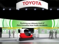 A Toyota intelligens közlekedési rendszert mutat be