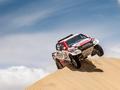 A Dakar győztes Toyota Hiluxot tesztelte Fernando Alonso