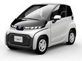 A Toyota kétüléses elektromos városi járművet mutat be Tokioban