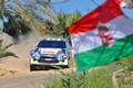 Kigyulladt Turánék autója a Jordán rallyn