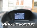 Tolatókamera képe