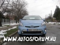 Toyota Prius Plug-in Hybrid szemből