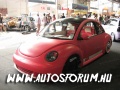 Rózsaszín női Volkswagen Beetle