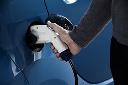 Elektromos autó töltése elektromos-auto-toltese