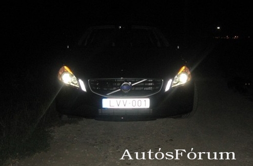 volvo-s60-reflektor