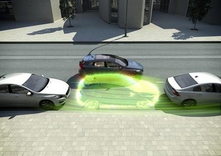 volvo-parkoloasszisztens