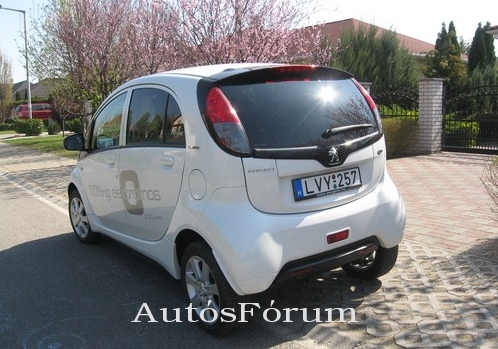 elektromos-auto