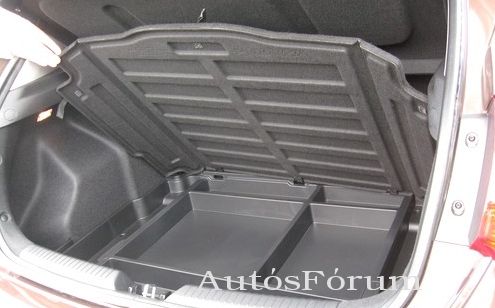 kia-ceed-csomagtarto
