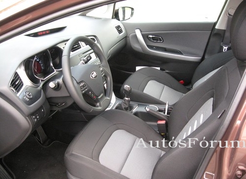 kia-ceed-utaster