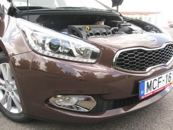 uj-kia-ceed