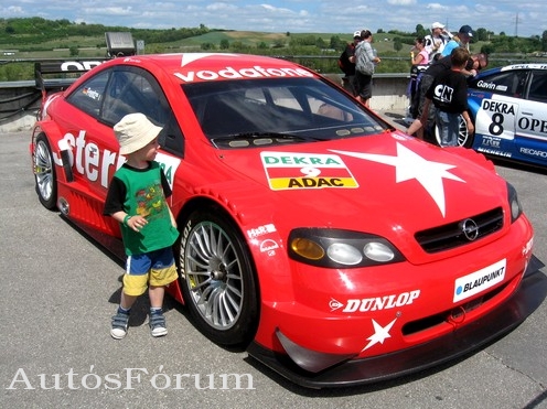 opel-astra-v8-coupe