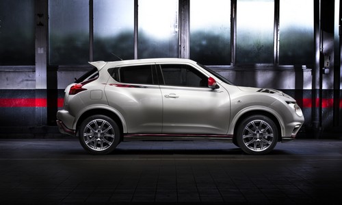 nissan-juke-nismo-oldalrol