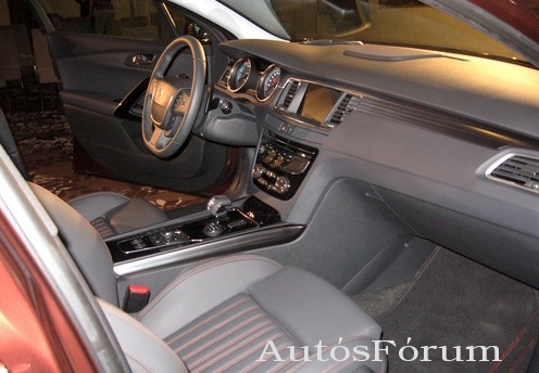 peugeot-508-rxh-muszerfal