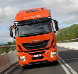 iveco-stralis-hi-way-uj