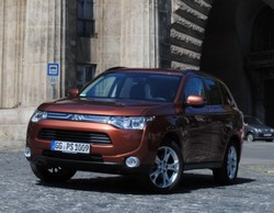 mitsubishi-outlander-uj
