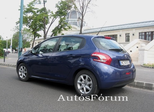 peugeot-208-5-ajtos
