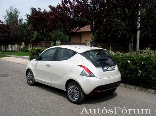lancia-ypsilon