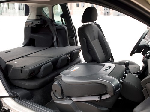 ford-b-max-csomagter