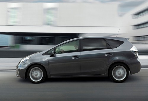prius-plus-oldalrol