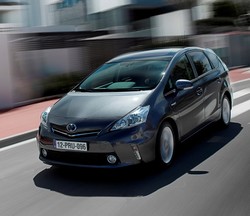 toyota-prius-plusz
