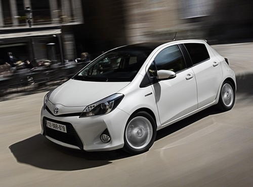 toyota-yaris-hibrid-uj