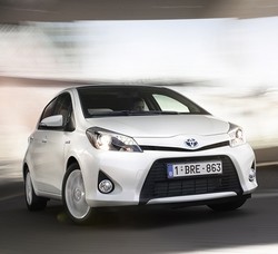 toyota-yaris-hibrid