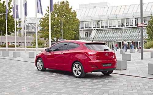 hyundai-i30-harom-ajtos