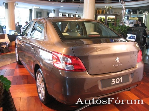 peugeot-301-sedan