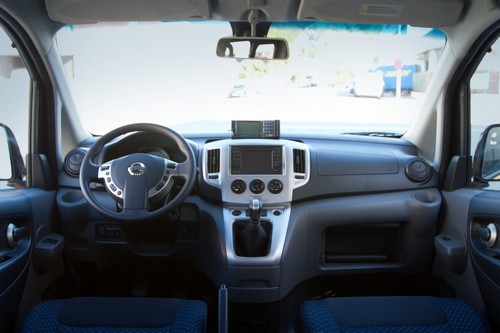 nissan-nv200-muszerfal