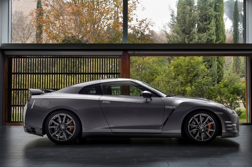 nissan-gtr