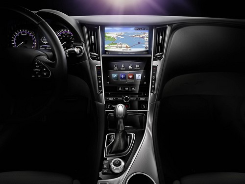 infiniti-q50-muszerfal