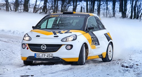 opel-adam-r2-rally-auto