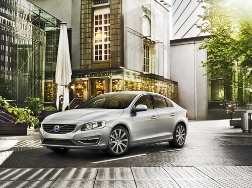 volvo-s60-uj