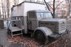 csepel-teherauto-korhaz