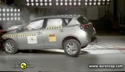 toyota-auris-toresteszt