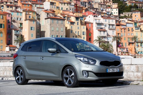 kia-carens