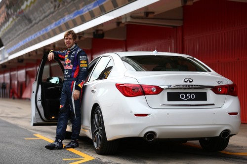 vettel-infiniti-q50