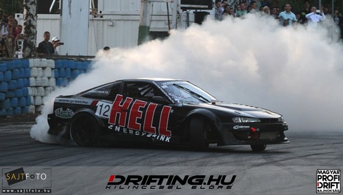 grozi-nissan-hell