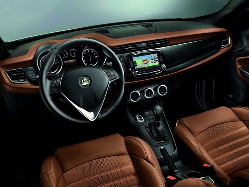 alfa-romeo-giulietta-muszerfal