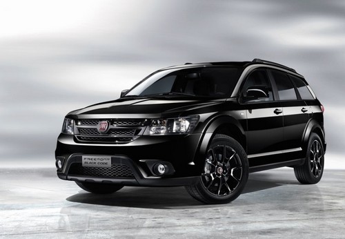 fiat-freemont-black-code